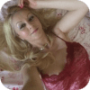 Die italienische blonde 🔥 Pussycat17 mit großen Brüsten sehnt sich nach einem echten Mann